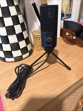 Black USB Desktop Condenser Microphone with Volume Control